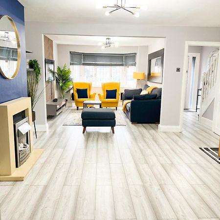 Beautiful Newly Renovated House In Rainham Essex Villa Eksteriør bilde